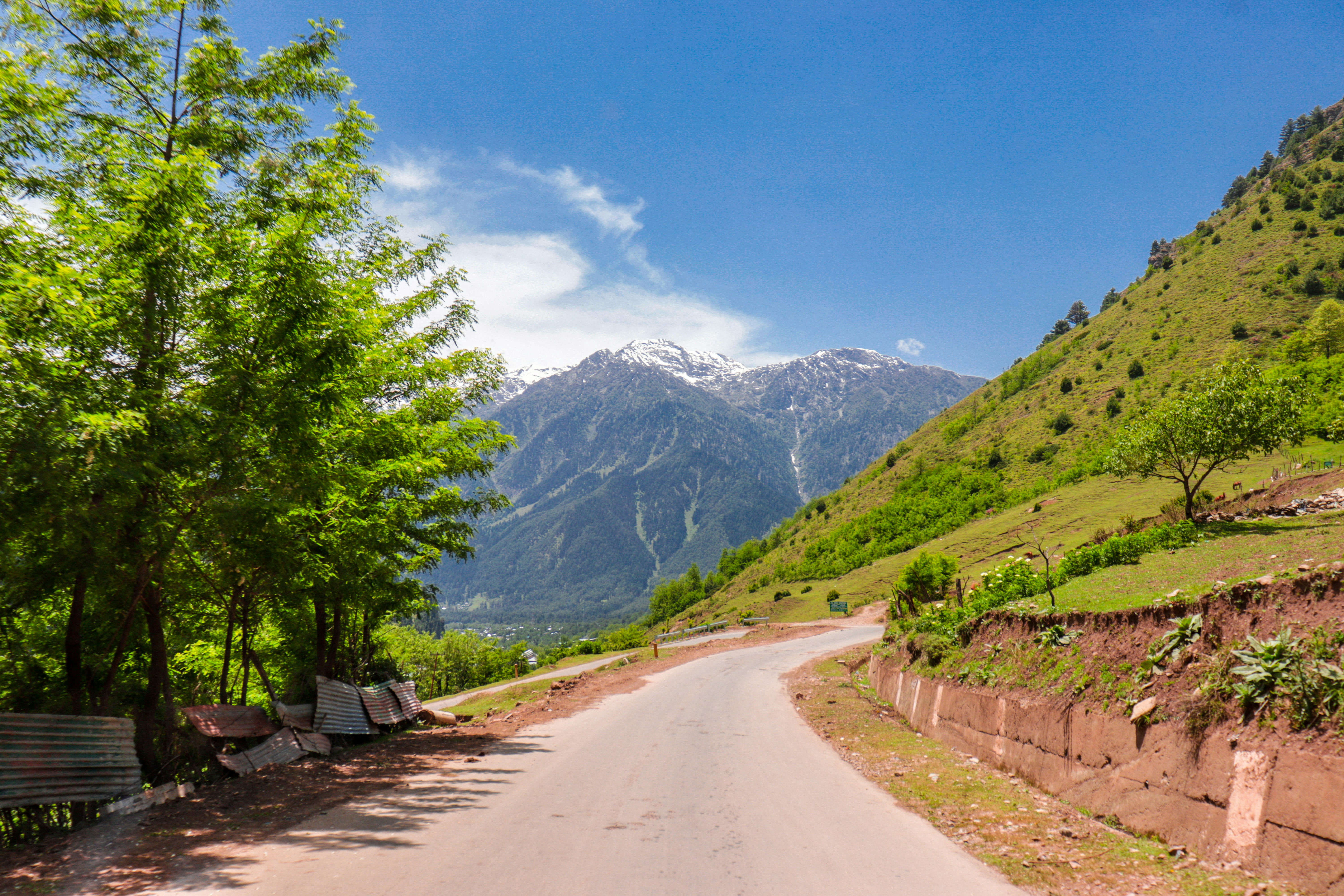 Offbeat Kashmir Tour Package